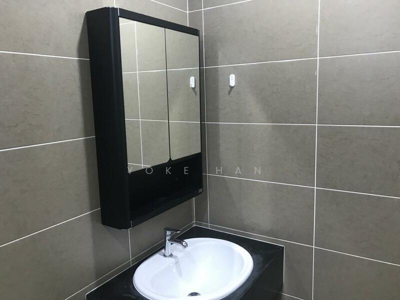 Condominium for Rent at Ceria Residences, Cyberjaya - Yoke Han - Bathroom - PropertyGuru.com.my