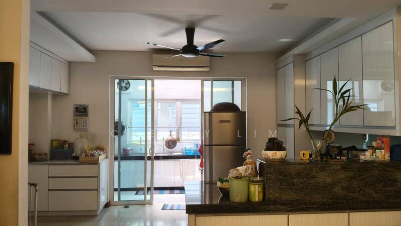 Semi-Detached House for Sale in Setia Alam (Selangor) - Cassey Lim - Kitchen - PropertyGuru.com.my
