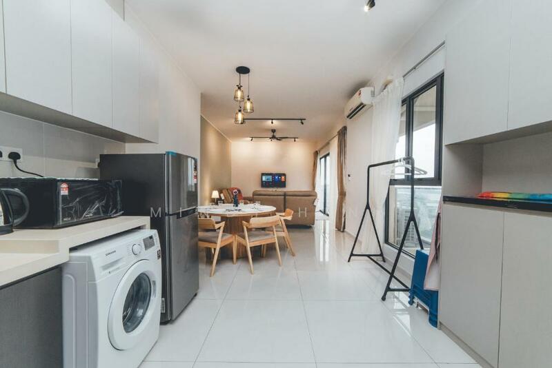 Condominium for Rent at Bay Laurel @ Country Garden Danga Bay - Mindy Heng - Living Room - PropertyGuru.com.my