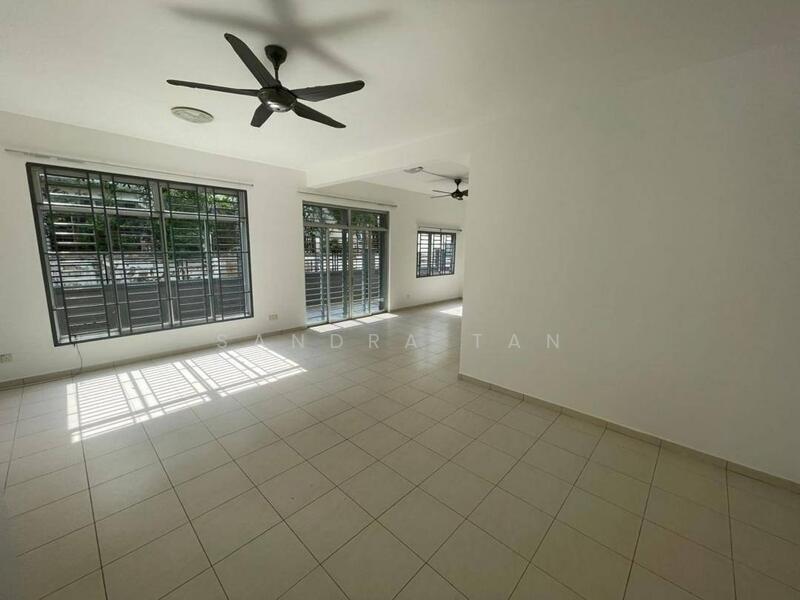 Horizon Hills untuk Untuk Dijual - RM 1,200,000, Mac 2026 - Living Room - PropertyGuru.com.my