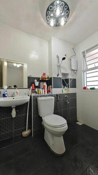 Nusa Bayu untuk Untuk Dijual - RM 670,000, Apr 2026 - Bathroom - PropertyGuru.com.my
