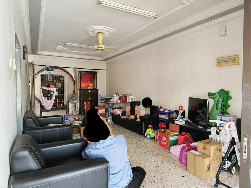 Taman Ungku Tun Aminah untuk Untuk Dijual - RM 680,000, Mac 2026 - Living Room - PropertyGuru.com.my