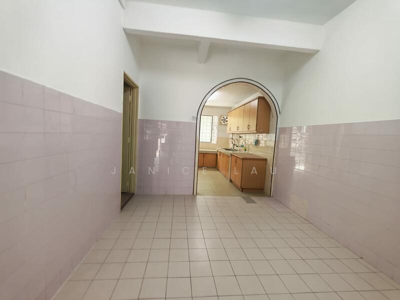 2-storey Terraced House for Sale in Taman Bukit Permai (Kajang) - Janice Lau - Kitchen - PropertyGuru.com.my