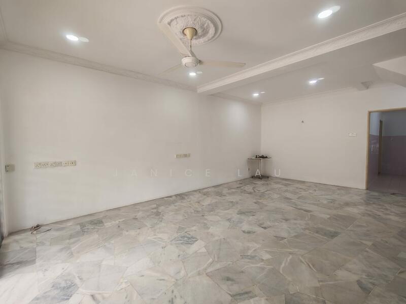 2-storey Terraced House for Sale in Taman Bukit Permai (Kajang) - Janice Lau - Living Room - PropertyGuru.com.my