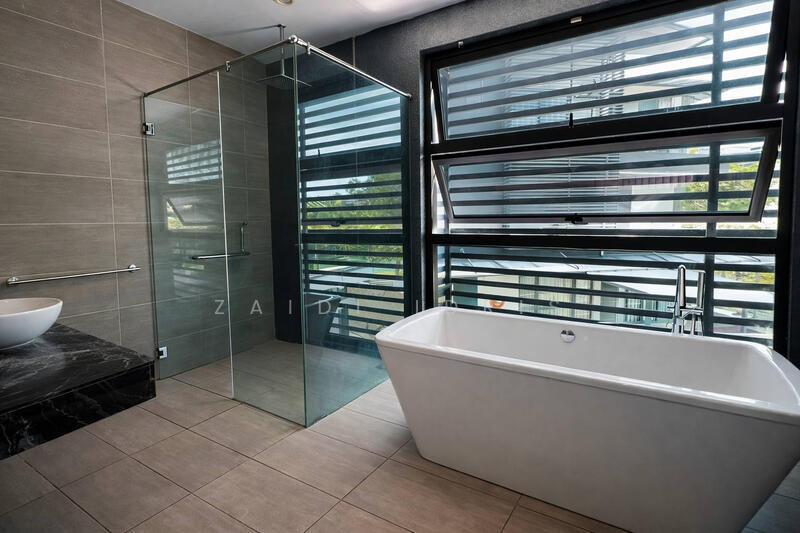 Bungalow for Sale in Presint 8 (Putrajaya) - Zaidi Idris - Bathroom - PropertyGuru.com.my