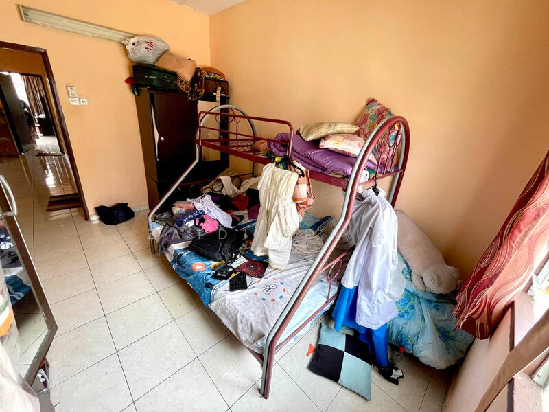 2-storey Terraced House for Sale in Bandar Nusaputra (Puchong) - Zaidi Idris - Bedroom - PropertyGuru.com.my