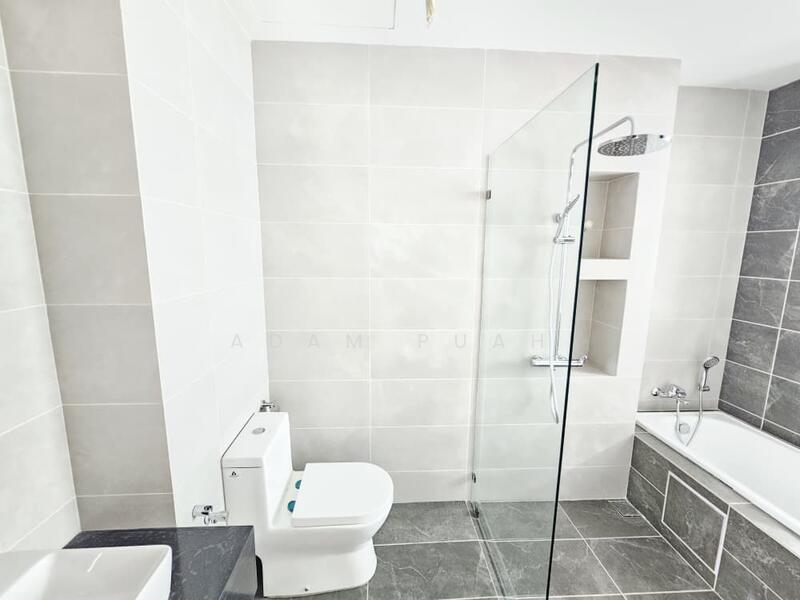 [Corner Lot] Jade Hill 2-sty Terrace untuk Untuk Dijual - RM 1,850,000, Mac 2026 - Bathroom - PropertyGuru.com.my