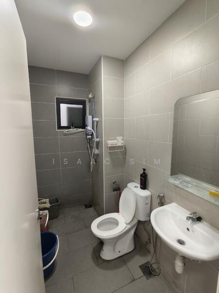Kiara Plaza untuk Untuk Disewa - RM 1,150 /bulan, Mac 2026 - Bathroom - PropertyGuru.com.my