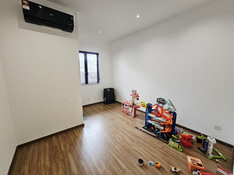 [Fully Renovated] Jade Hill 2-sty Terrace untuk Untuk Dijual - RM 1,700,000, Mac 2026 - Interior - PropertyGuru.com.my