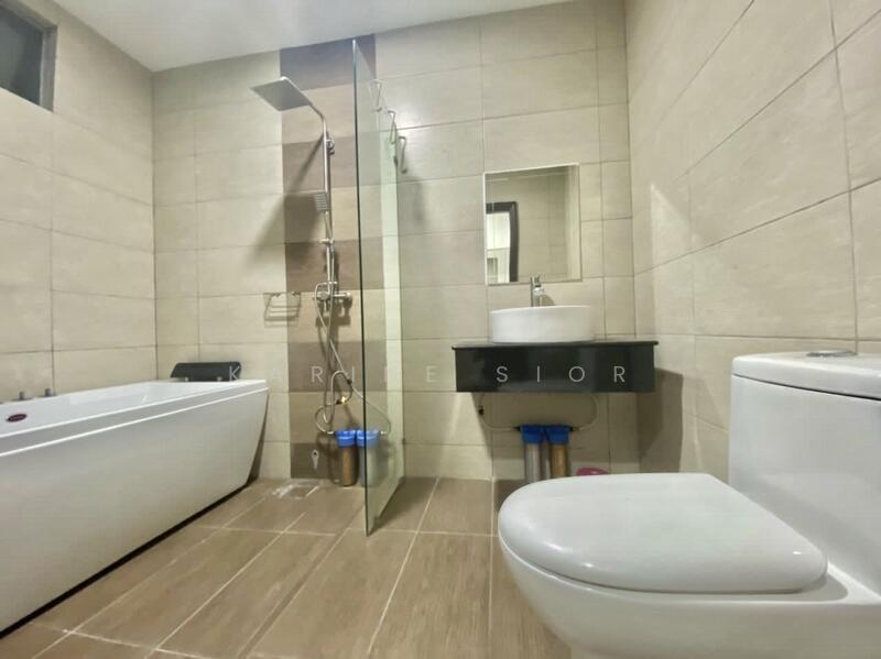 Service Residence for Rent at Molek Regency - Karine Sior - Bathroom - PropertyGuru.com.my