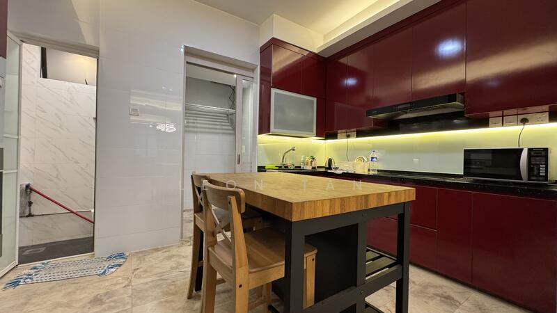 Aloha Tower Condominium untuk Untuk Dijual - RM 550,000, Feb 2026 - Kitchen - PropertyGuru.com.my