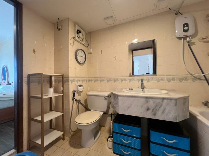 Seaview Garden untuk Untuk Disewa - RM 1,800 /bulan, Mac 2026 - Bathroom - PropertyGuru.com.my