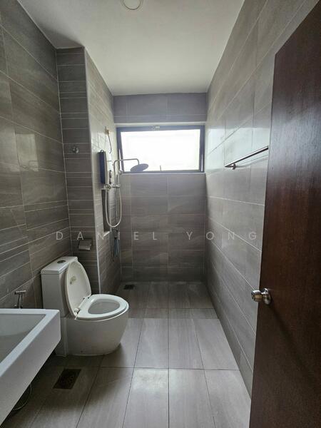 2-storey Terraced House for Sale in Taman Seri Austin (Tebrau) - Daniel Yong - Bathroom - PropertyGuru.com.my
