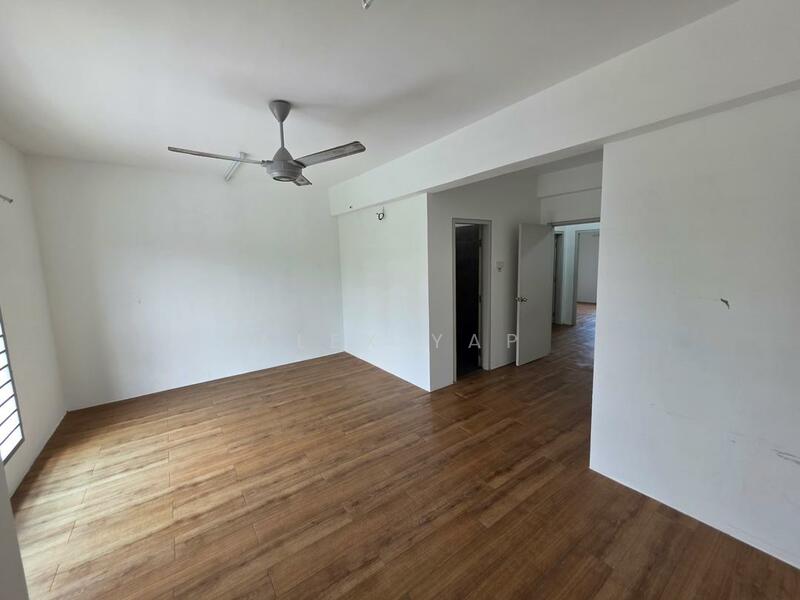 Rumah Teres 2 Tingkat untuk Dijual di Cybersouth (Dengkil) - Alex Yap - Living Room - PropertyGuru.com.my