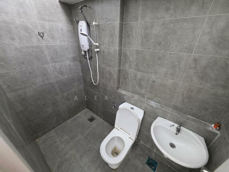 Rumah Teres 2 Tingkat untuk Dijual di Cybersouth (Dengkil) - Alex Yap - Bathroom - PropertyGuru.com.my