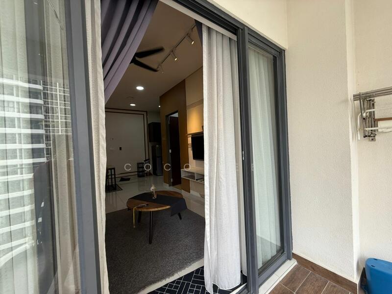 Condominium for Rent at Kings Bay @ Country Garden Danga Bay - Coco Lee - Living Room - PropertyGuru.com.my