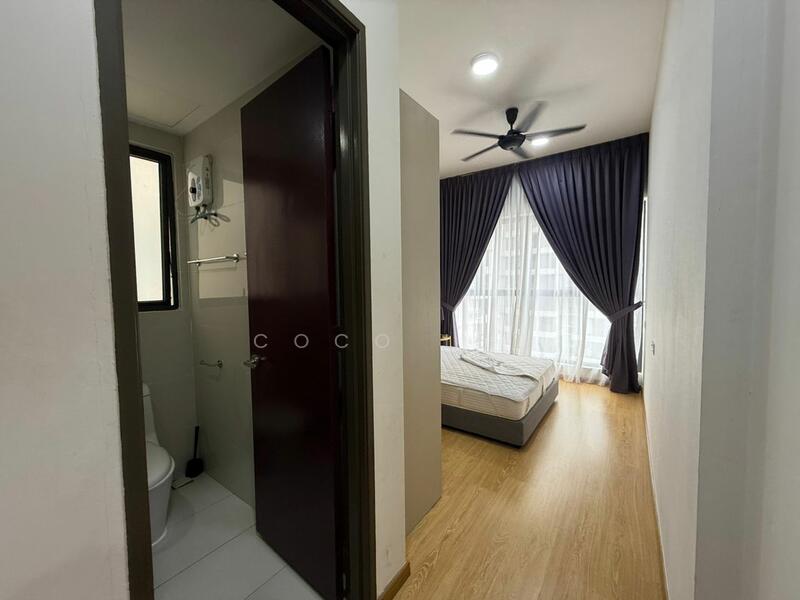 Condominium for Rent at Kings Bay @ Country Garden Danga Bay - Coco Lee - Bedroom - PropertyGuru.com.my