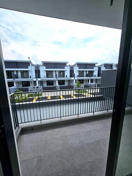 2-storey Terraced House for Sale in Taman Ponderosa (Johor Bahru) - Kok Hui - Exterior - PropertyGuru.com.my