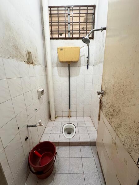 1-storey Terraced House for Sale in Taman Bintang Utama (Senai) - Constance Chan - Bathroom - PropertyGuru.com.my