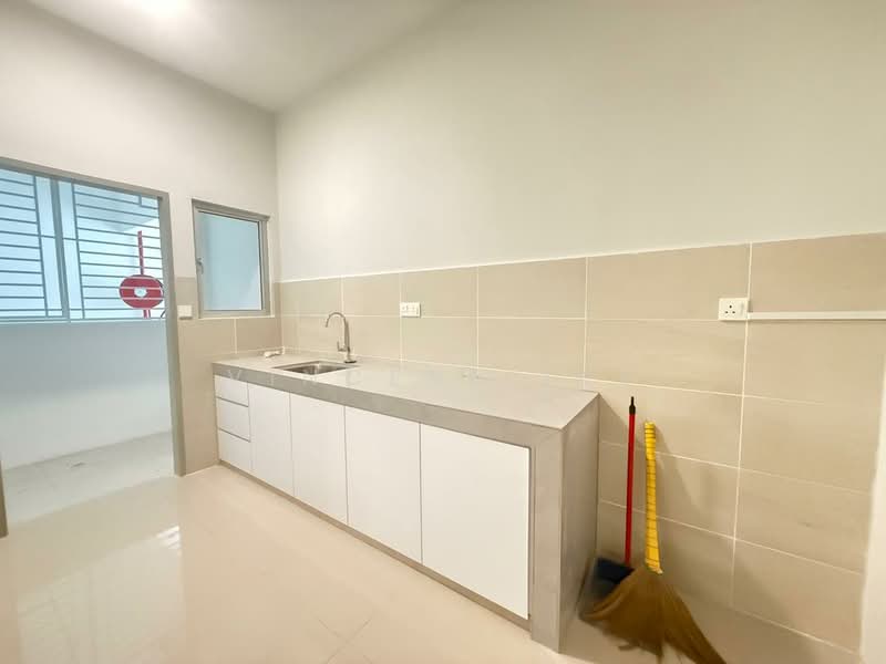 Platinum Casa Danau Residences untuk Untuk Disewa - RM 2,000 /bulan, Mac 2026 - Kitchen - PropertyGuru.com.my