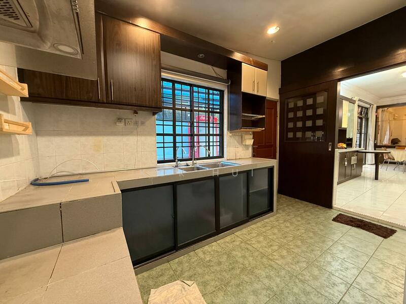 Pelangi Indah Pelangis Indahs untuk Untuk Dijual - RM 838,000, Apr 2026 - Kitchen - PropertyGuru.com.my