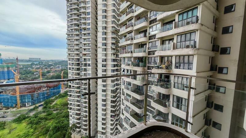 For Sale - Royal Strand @ Country Garden Danga Bay