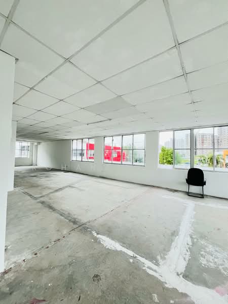 Shop for Rent in Puncak Alam (Selangor) - Rohana Ishak - Interior - PropertyGuru.com.my