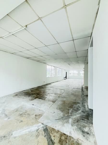 Shop for Rent in Puncak Alam (Selangor) - Rohana Ishak - Interior - PropertyGuru.com.my