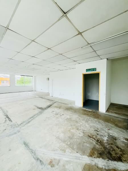 Shop for Rent in Puncak Alam (Selangor) - Rohana Ishak - Interior - PropertyGuru.com.my