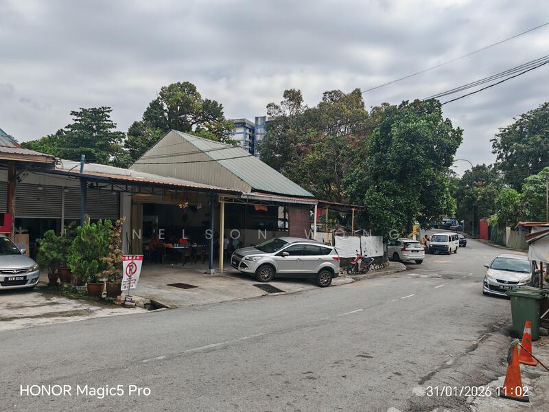 Shop for Sale in Kampung Baru Salak Selatan (Salak South) - Nelson Wong - Exterior - PropertyGuru.com.my