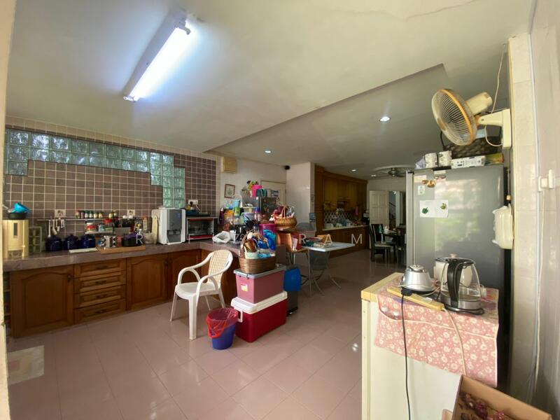 Taman Melawati untuk Untuk Dijual - RM 2,300,000, Feb 2026 - Kitchen - PropertyGuru.com.my