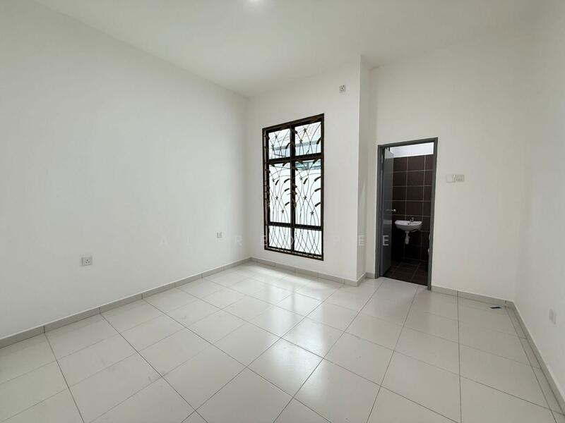 Taman Mutiara Rini untuk Untuk Dijual - RM 1,050,000, Apr 2026 - Interior - PropertyGuru.com.my