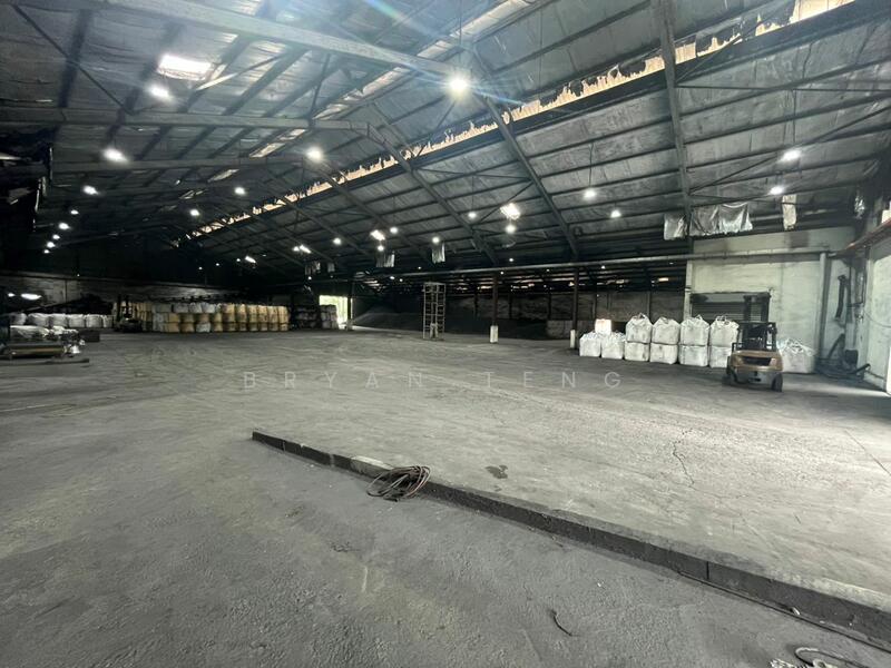 1.5 STOREY DETACHED FACTORY AT VALDOR INDUSTRIAL PARK SUNGAI BAKAP EASY ACESS NORTH SOUTH HIGHWAY untuk Untuk Disewa - RM 154,000 /bulan, Feb 2026 - PropertyGuru.com.my