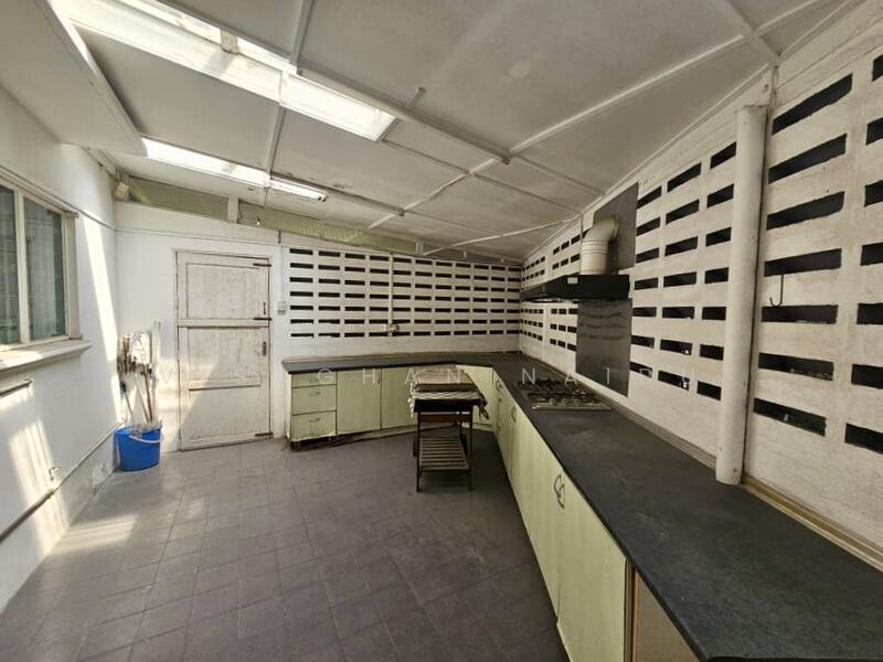 Taman Tan Yew Lai untuk Untuk Dijual - RM 2,200,000, Feb 2026 - Kitchen - PropertyGuru.com.my