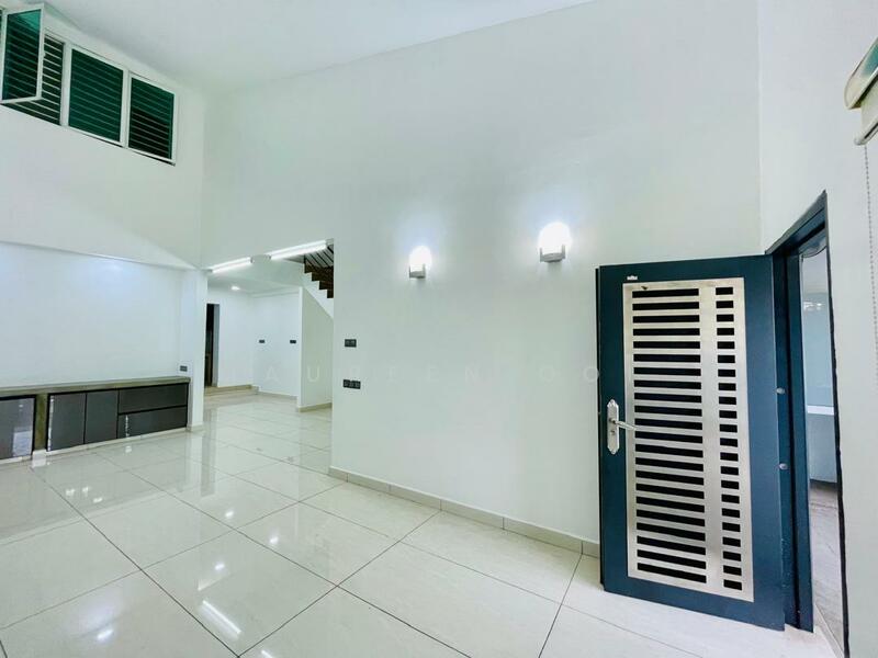 1.5-storey Terraced House for Sale in SS 3, Taman Universiti (Petaling Jaya) - Maureen Ooi - Living Room - PropertyGuru.com.my