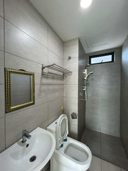 KL Traders Square untuk Untuk Disewa - RM 1,900 /bulan, Mac 2026 - Bathroom - PropertyGuru.com.my