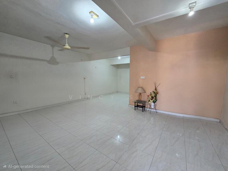 2-storey Terraced House for Sale in Taman Universiti (Skudai) - Vincy Sia - Living Room - PropertyGuru.com.my