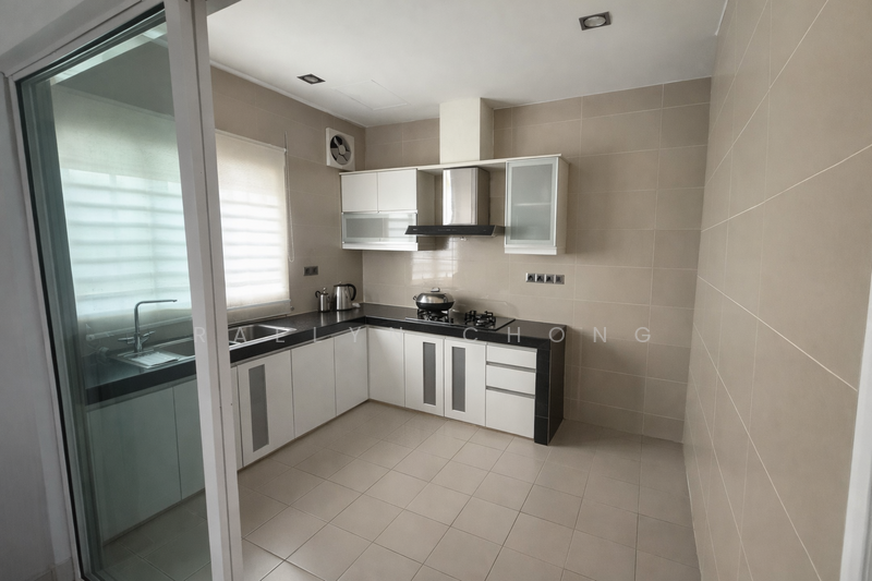 2-storey Terraced House for Sale in Bandar Kinrara Seksyen 9 (Bandar Kinrara) - Raelyn Chong - Kitchen - PropertyGuru.com.my