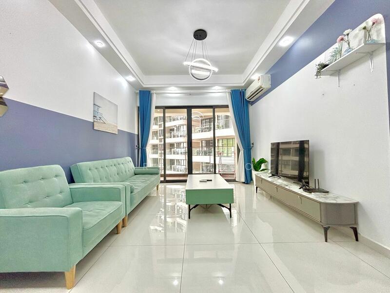 Condominium for Sale at Bay Point @ Country Garden Danga Bay - Eric Loo - Living Room - PropertyGuru.com.my