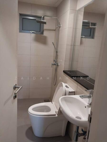 Condominium for Sale at Lakefront Residence - Zaidah Ahmad - Bathroom - PropertyGuru.com.my