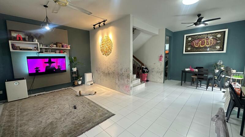 2-storey Terraced House for Sale in Setia Impian (Setia Alam) - Ali Idris - Living Room - PropertyGuru.com.my
