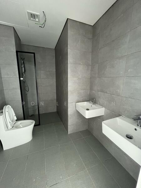 Service Residence for Sale at Cubic Botanical - Pon Lee Miin - Bathroom - PropertyGuru.com.my