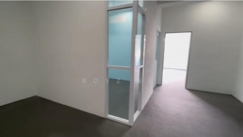 Shop / Office for Rent in Austin Perdana (Tebrau) - Royz Ng - Interior - PropertyGuru.com.my