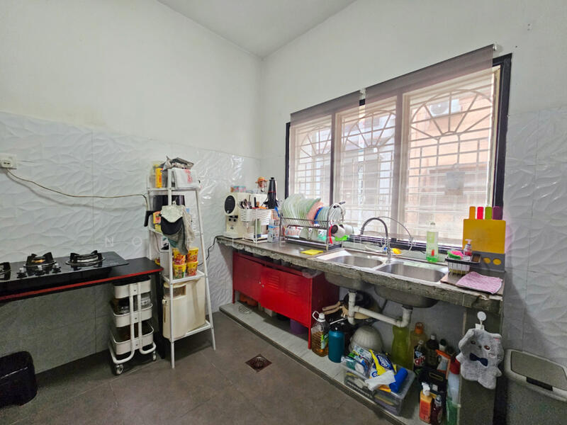 Taman Perindustrian USJ, TP 1, untuk Untuk Dijual - RM 699,999, Apr 2026 - Kitchen - PropertyGuru.com.my