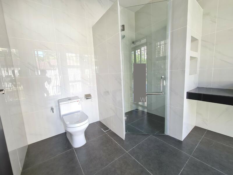 Rumah Teres 2 Tingkat untuk Dijual di Suria Residence (Cheras) - Ken Lew - Bathroom - PropertyGuru.com.my