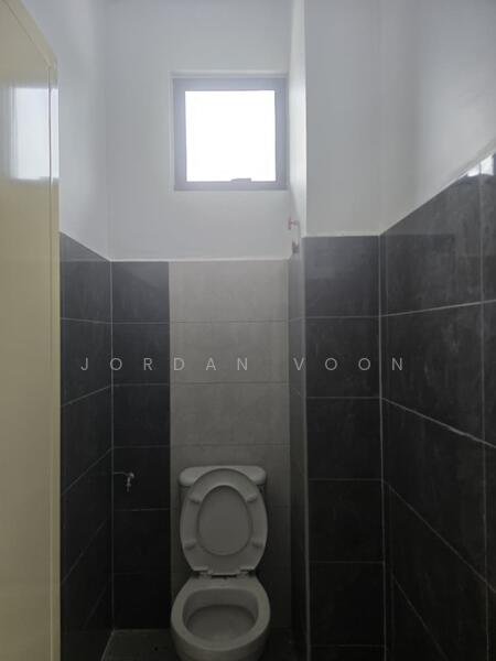 Detached Factory for Sale in Taman Iks Simpang Ampat (Simpang Ampat) - Jordan Voon - Bathroom - PropertyGuru.com.my