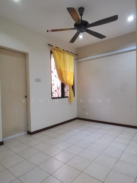 2-storey Terraced House for Sale in Cahaya Spk (Shah Alam) - Kevin Chong - Interior - PropertyGuru.com.my