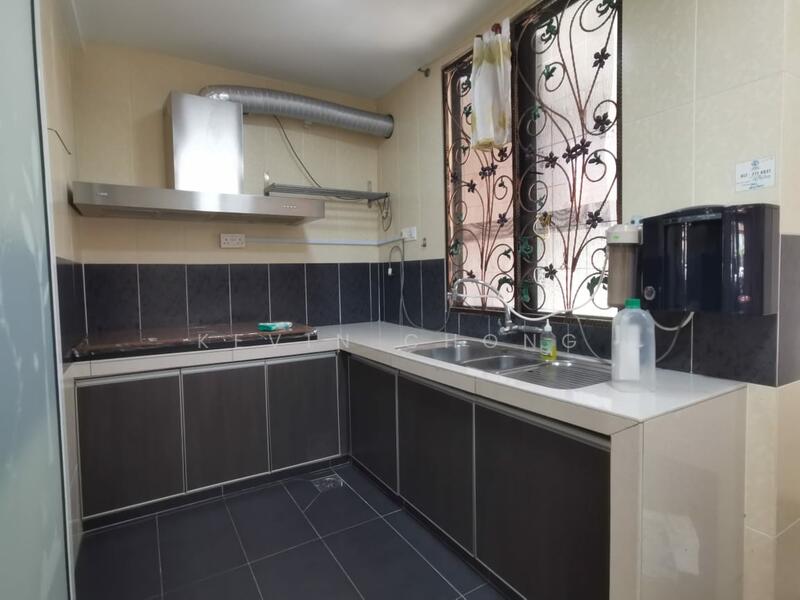 2-storey Terraced House for Sale in Cahaya Spk (Shah Alam) - Kevin Chong - Kitchen - PropertyGuru.com.my