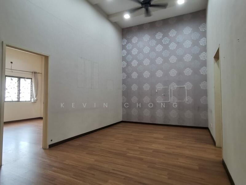 2-storey Terraced House for Sale in Cahaya Spk (Shah Alam) - Kevin Chong - Living Room - PropertyGuru.com.my