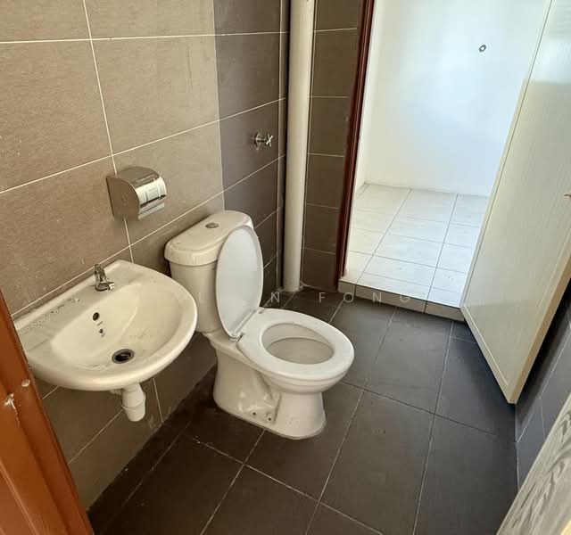 1.5-storey Terraced House for Sale in Bandar Mutiara (Sungai Petani) - Calvin Fong - Ground floor Common bathroom - PropertyGuru.com.my